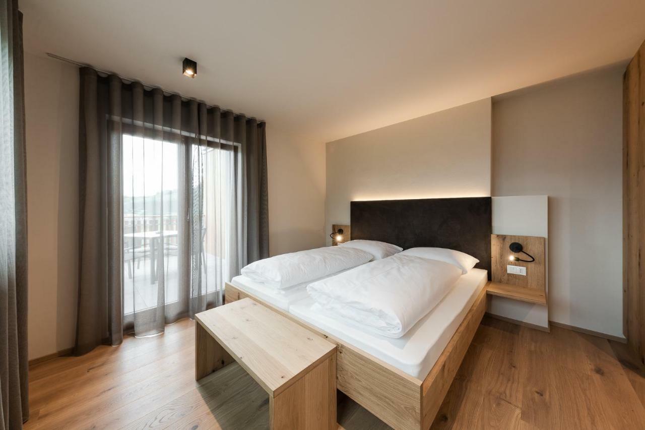 Aparthotel Abina Lana Hoehe Bagian luar foto